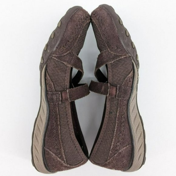Skechers Relaxed Fit Strappy Shoe 7 Brown Suede Breathe Easy Stretch Memory Foam - Picture 8 of 13